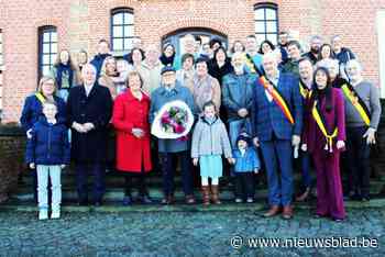 André blaast honderd kaarsjes uit: “Groot feest gepland”