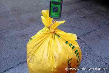 Afvalzak te zwaar? Dan blijft die staan