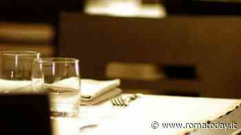 Il ladro che ruba cellulari all'ora di pranzo