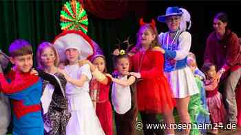 Traditioneller Kinderfasching der Prienarria lockt Reh, Spider-Man und kleine Teufel
