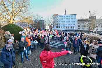 Herford: Protest vor der CDU-Zentrale