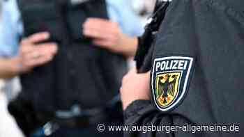 Mann entblößt mehrfach sich am Ulmer Hauptbahnhof und will Polizisten schlagen