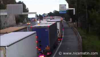 La circulation est très difficile sur l'A8 ce mardi soir, plus d'une heure pour rejoindre l'Italie
