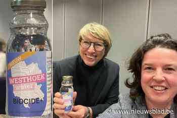 Biocide+ Westhoekwater nu ook in Brussel te verkrijgen: “Gennez gaf de tip elke minister eentje te bezorgen”