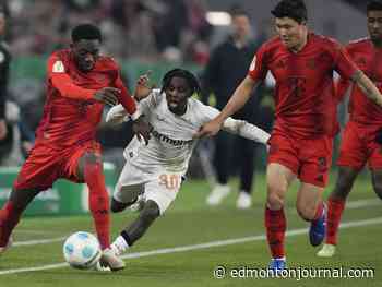 Edmonton's Alphonso Davies re-signs with Bayern Munich