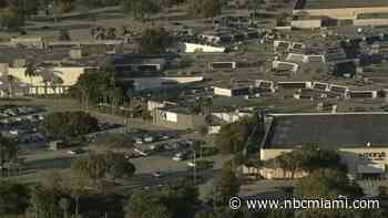 Man stabbed woman then fatally shot himself at Miami International Mall: Police
