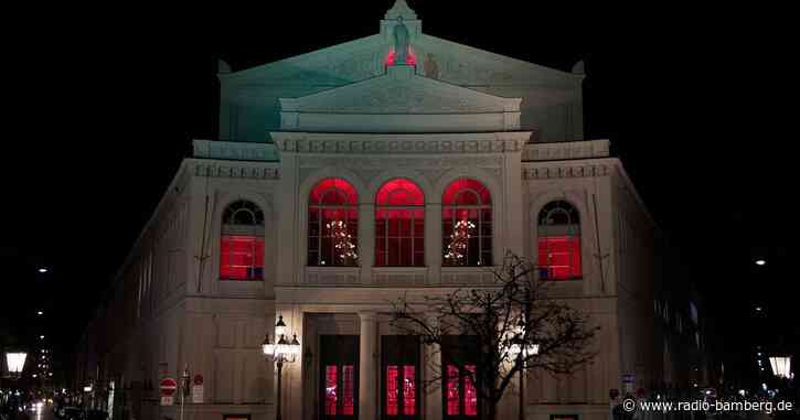 Masken, Spaß und Tanzmusik an der Oper