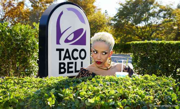 Taco Bell’s Super Bowl stunt (mostly) ditches celebs to put fans in the spotlight 