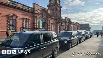 Taxi drivers react to new railway station rank plan