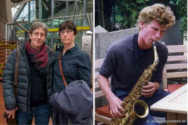 Moeten agenten die Pieter (35) doodschoten voor rechtbank verschijnen? “We willen gerechtigheid voor onze zoon”