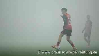 Live! Pokalspiel in Leverkusen startet mit Pyro-Pause