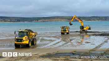 Beach to shut so storm-shifted sand can be spread