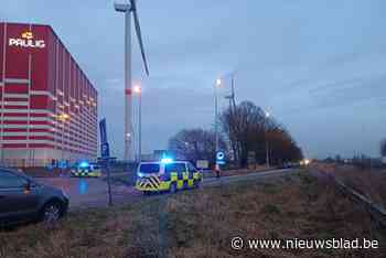 Verdacht overlijden op carpoolparking in Roeselare: omgeving urenlang afgesloten