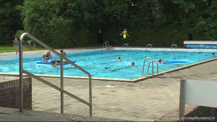 Biddinghuizen - Gemeente hakt knoop eindelijk door: zwembad in Biddinghuizen gaat dicht