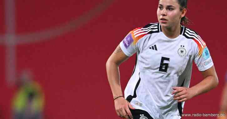 Fußballerin Oberdorf klagt über Spanner und KI-Videos