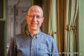 Collega’s kussen of kritiek uiten op beleid is voortaan verboden voor stadspersoneel: “Dit gaat niet over een dictatuur”