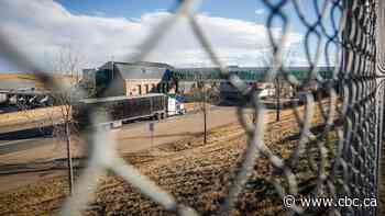 One dead among 16 people stopped by RCMP in recent Prairies border crossings