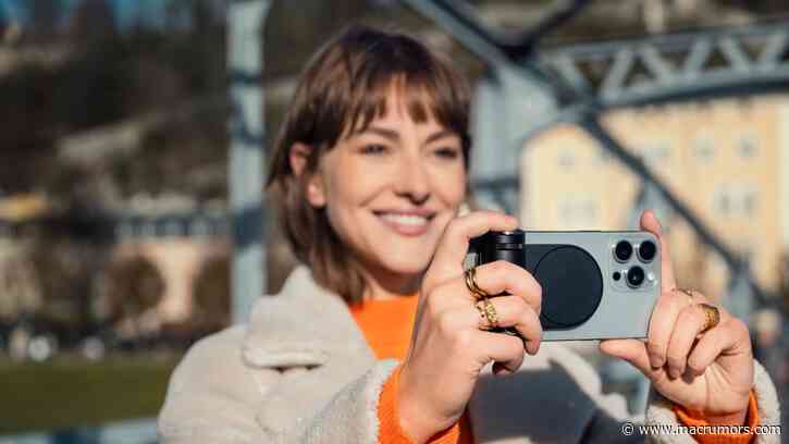 Leica Announces $329 'LUX Grip' Camera Accessory for iPhone
