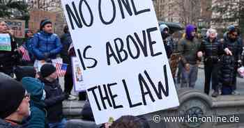 Trump drängt Beamte zur Kündigung: Richter setzt Frist aus