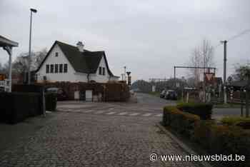 Verkeersspiegel moet veiligheid aan station verbeteren: “Bewoners krijgen beter zicht op verkeer”