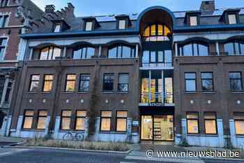 Izegem wordt wakker met schoon stadhuis: “Diensten tot middernacht in de weer om graffiti te verwijderen”