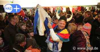 Karnevalskostüme günstig in Hannover: Lindener Narren verkaufen Kostüme aus dem Fundus