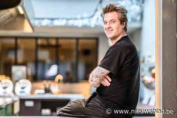 Topchef Sergio Herman (54) krijgt rijverbod nadat hij 90 kilometer per uur rijdt in bebouwde kom: “Hij was druk bezig met de overname van een restaurant”