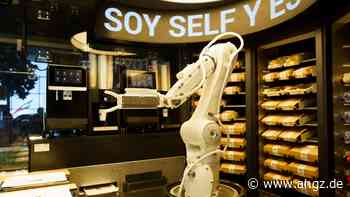 Verkehrsgastronomie: Roboter bedient Gäste am Airport Barcelona