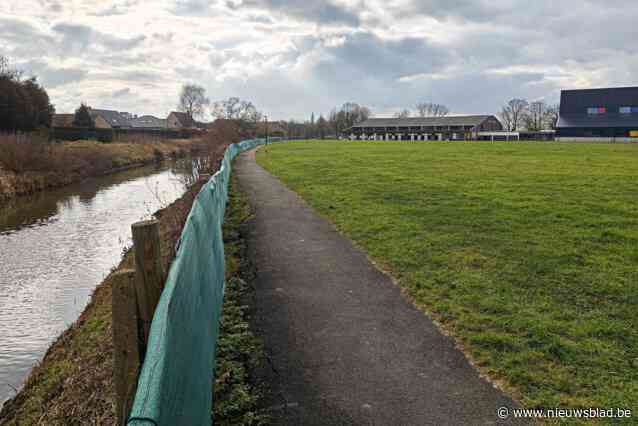 Oppositie uit kritiek op nieuwe voetweg die grasplein Jeugdeiland opsplitst: “Plannen zijn niet eens definitief”