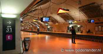 Franse spoorwegpolitie grijpt in en geeft hoge boete aan bellende man: ‘Is dit een grap?’