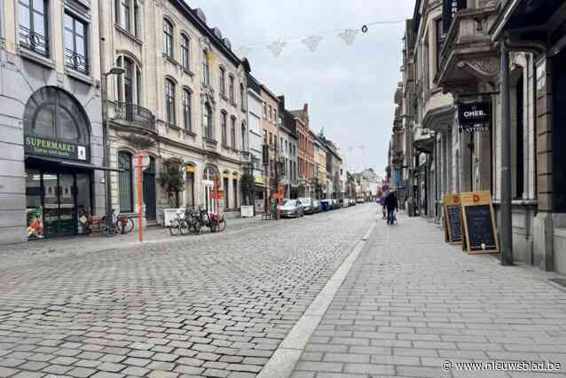 Brede Antwerpsestraat in Lier afgesloten tot april voor heraanleg kasseiverharding, tijdelijke verkeersmaatregelen van kracht