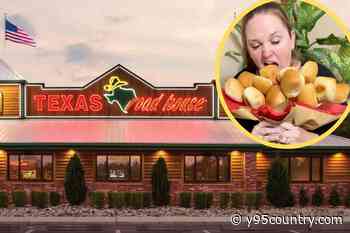 Texas Roadhouse Is Offering a ‘Roll Bouquet’ for Valentine’s Day, and It’s a Steal