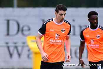 Standaard Denderleeuw strikt verdediger uit derde afdeling