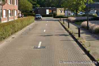 Nieuwe laag asfalt en plaatselijke herstellingen voor Deurnestraat