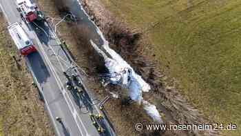 Horror-Unfall nahe der Grenze: Autofahrer (†40) stirbt – BMW brennt aus