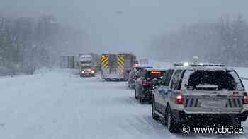 1 dead, multiple people injured in 'very serious' collision on Hwy. 11 in Orillia, Ont.