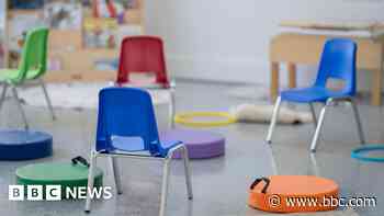 Primary teacher who had indecent images banned