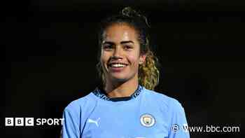 'Bright light' Fowler helps Man City bounce back to reach final