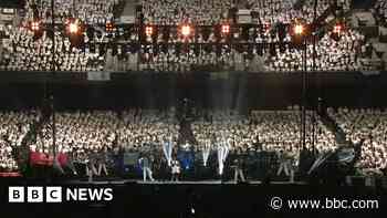 World's largest children's choir sings Bob Marley