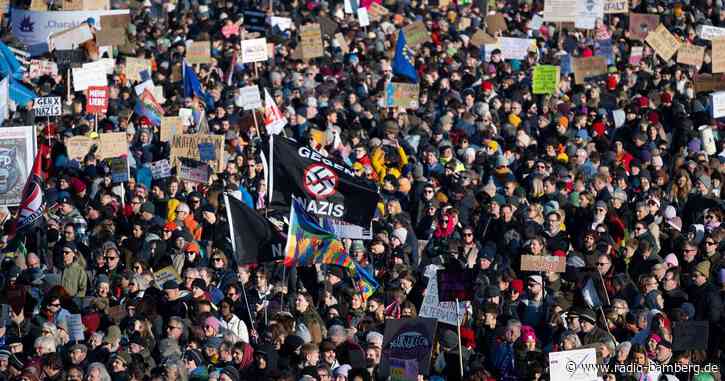 Über 200.000 Menschen protestieren in München gegen rechts