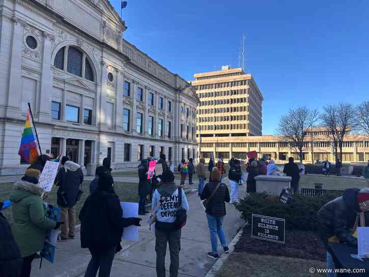 Protesters takeover courthouse lawn