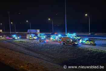 Meerdere gewonden bij kettingbotsing in Minderhout: E19 richting Antwerpen versperd