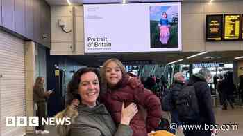 Woman's portrait of daughter wins prize