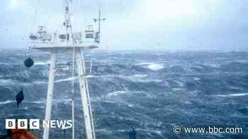 Surviving 10-storey-high 'monster waves'