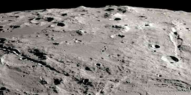 De maan heeft twee grote ravijnen die in een paar minuten veroorzaakt zijn door een asteroïde