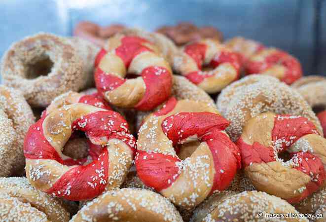 From bagels to ‘Canadianos,’ Trump tariff threat inspires symbolic acts of patriotism