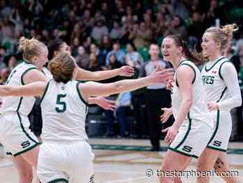 Local round-up: Saskatchewan Huskies men's basketball squad keeps playoff hopes alive