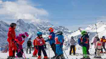 Wo Schweizer Skischulen am günstigsten und teuersten sind