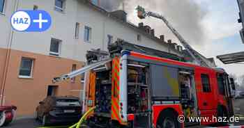 Wohnungsbrand in Hannover: Flammen greifen auf den Dachstuhl über
