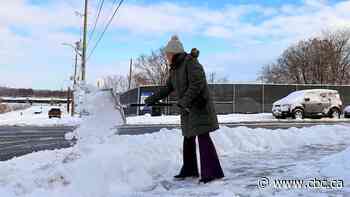 Hamilton digs its way out of largest snowfall of the year